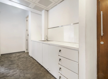 100 m² Business center in Colombo, Park Street 2 (00200) - 5 | MatchOffice.com