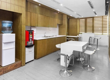 Virtual business address in Colombo, McLaren's Building (00400) - 5 | MatchOffice.com