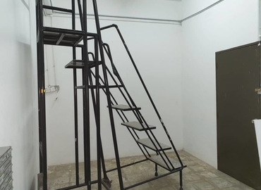 2400 m² Business space in George Town, 42 (10400) - 1 | MatchOffice