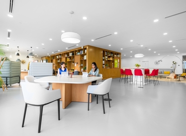 120 m² Business park place available to rent in Kuala Lumpur, Block D Jalan Stesen Sentral 2 (50470) - 1 | MatchOffice