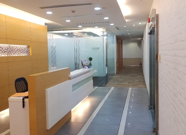 46 m² Business center building for rent in Kuala Lumpur, Etiqa Twin Level 25 Tower 2 (50450) - 0 | MatchOffice.com