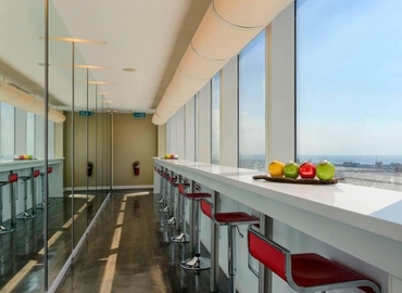 30 m² Co-working  in Makati City, LKG Tower (1226) - 4 | MatchOffice.com