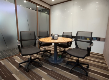50 m² Serviced office place available to rent in Bonifacio, BGC Corporate (1634) - 4 | MatchOffice