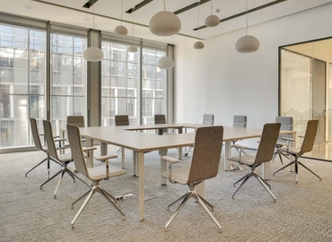 100 m² Business park property up for rent in Manila, 28F & Penthouse World Plaza (1634) - 3 | MatchOffice.com