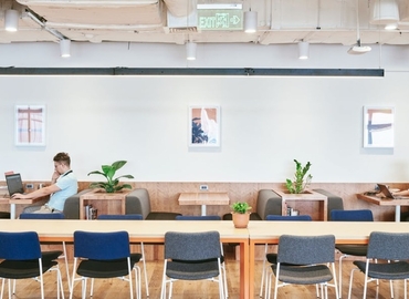 40 m² Shared office in Makati City, Ayala Avenue 6811 (1635) - 1 | MatchOffice.com