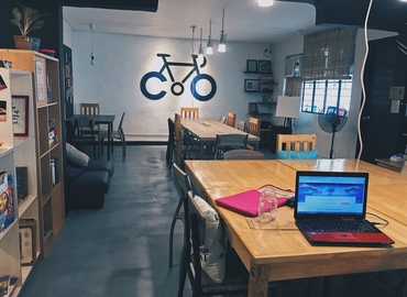 40 m² Shared workspace  in Rizal, 2/F Unit 14 Thaddeus Arcade (4234) - 5 | MatchOffice