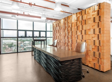 120 m² Serviced office place up for rent in Cebu, Mindanao Avenue / Biliran Street (6000) - 1 | MatchOffice