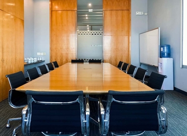 10 m² Business space in Makati City, The Enterprise Centre 6766 (1226) - 10 | MatchOffice