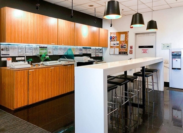 10 m² Shared workspace  in Makati City, The Enterprise Centre 6766 (1226) - 5 | MatchOffice.com