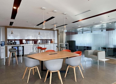 10 m² Coworking  in Makati City, 6813 Ayala Avenue / HV Dela Costa Street (%[postal_code]) - 4 | MatchOffice.com