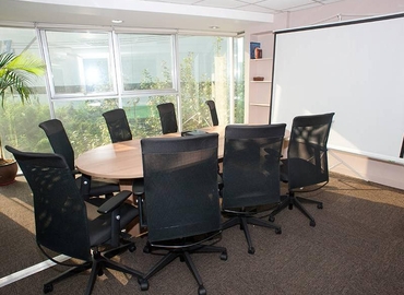 27 m² Business park building for rent in Makati City, 4F Crown Center (1000) - 4 | MatchOffice