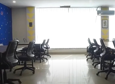 30 m² Shared office  in Lahore, Lahore (54700) - 3 | MatchOffice.com