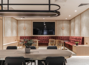 30 m² Meeting room in River Valley, 75 High Street (179435) - 1 | MatchOffice.com