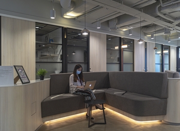 1200 m² Shared workspace  in River Valley, 75 High Street (179435) - 3 | MatchOffice