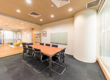 Business center  80 Robinson Road #10-01A  068898 Singapore CBD