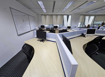 Office Robinson Road 112 068902 Singapore CBD