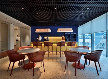 10 m² Coworking  in Singapore CBD, 168 Robinson Rd (068912) - 3 | MatchOffice