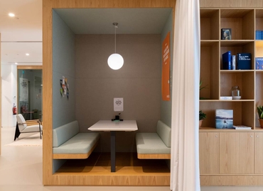 10 m² Shared workspace  in Singapore CBD, 111 Somerset Road (238164) - 0 | MatchOffice