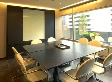 25 m² Meeting room in Bangkok, Level 17 Alma Link Bldg. (10330) - 2 | MatchOffice.com