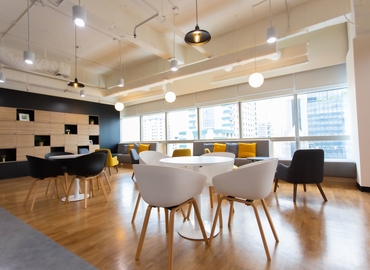 30 m² Business space building up for rent in Bangkok, 159/37 Serm Mit Tower Building (10110) - 0 | MatchOffice