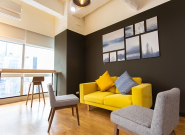 30 m² Serviced office property for rent in Bangkok, 159/37 Serm Mit Tower Building (10110) - 2 | MatchOffice.com