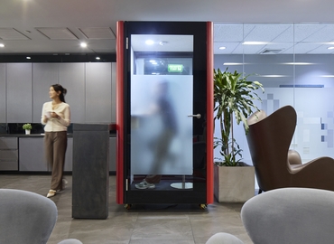 40 m² Coworking  in Bangkok, Sukhumvit Road 571 (10110) - 2 | MatchOffice.com