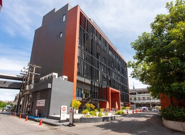 10 m² Co-working  in Bangkok, Regus Icon Park Business Centre (50200) - 0 | MatchOffice.com