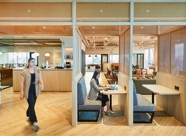 Office Thanon Phloen Chit 548 10330 Pathum Wan