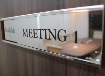 25 m² Business park place up for rent in Bangkok, 17 Floor Wave Place Building (10330) - 1 | MatchOffice