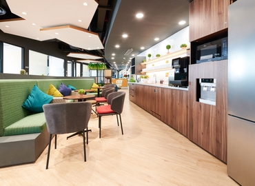 88 m² Serviced office in Ho Chi Minh, Level 46 & 56 (700000) - 2 | MatchOffice.com