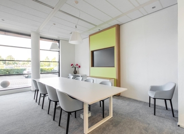 3000 m² Business center in Ho Chi Minh, Quốc lộ 1A (700000) - 1 | MatchOffice.com