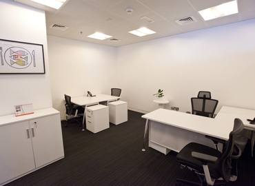 32 m² Serviced office place for rent in Dubai, Building 11 (%[postal_code]) - 2 | MatchOffice