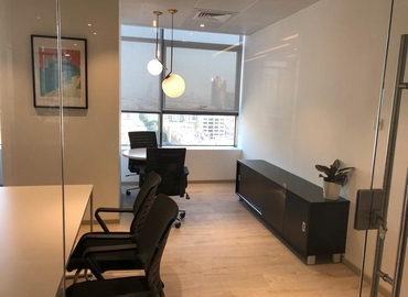 150 m² Serviced office in Dubai, THE ONYX (%[postal_code]) - 9 | MatchOffice.com