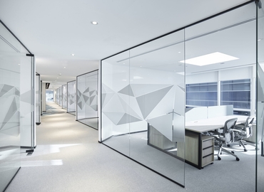 1350 m² Business center in Dubai, Bay Square (%[postal_code]) - 3 | MatchOffice.com