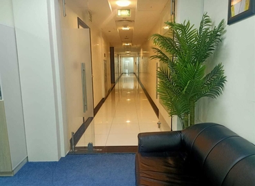 22 m² Serviced office property up for rent in Dubai, 2107 Iris Bay Tower Business Bay (%[postal_code]) - 4 | MatchOffice