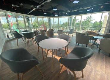 100 m² Business space place available to rent in Dubai, 1st Floor DNIR Building  (%[postal_code]) - 2 | MatchOffice.com