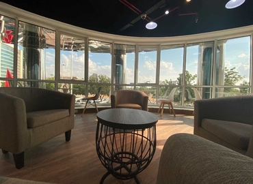 100 m² Business park building up for rent in Dubai, 1st Floor DNIR Building  (%[postal_code]) - 6 | MatchOffice.com