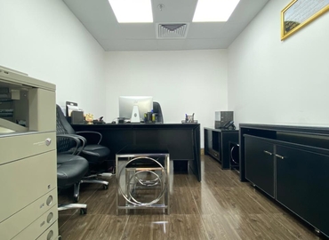 100 m² Business center place for rent in Dubai, 1st Floor DNIR Building  (%[postal_code]) - 10 | MatchOffice.com