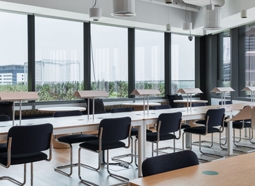 40 m² Business center property available to rent in Dubai, The Offices 4 (%[postal_code]) - 7 | MatchOffice