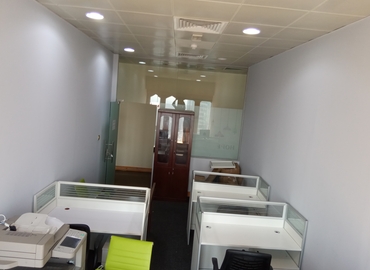 100 m² Business center place available to rent in Dubai, 22nd Floor Al AL Masraf Tower (%[postal_code]) - 13 | MatchOffice