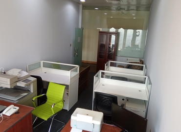 100 m² Business park property available to rent in Dubai, D85 (%[postal_code]) - 3 | MatchOffice