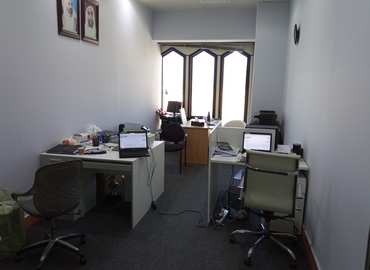 50 m² Business center property up for rent in Dubai, 22nd floor Al Masraf Tower Baniyas Road (%[postal_code]) - 1 | MatchOffice.com