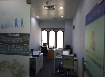 50 m² Business space property up for rent in Dubai, 22nd floor Al Masraf Tower Baniyas Road (%[postal_code]) - 3 | MatchOffice