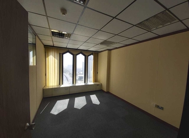 100 m² Serviced office property available to rent in Dubai, 22nd floor Al Masraf Tower (%[postal_code]) - 3 | MatchOffice
