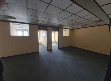 100 m² Business center building available to rent in Dubai, 22nd floor Al Masraf Tower (%[postal_code]) - 9 | MatchOffice