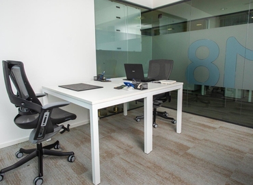 50 m² Business center property available to rent in Dubai, Al Falak Street Plot No.1 (%[postal_code]) - 6 | MatchOffice.com