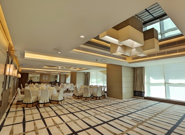40 m² Business park in Abu Dhabi, Sheikh Fatima bint Mubarak Street (%[postal_code]) - 0 | MatchOffice