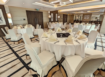 40 m² Serviced office in Abu Dhabi, Sheikh Fatima bint Mubarak Street (%[postal_code]) - 1 | MatchOffice