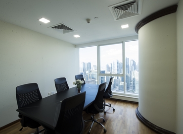 250 m² Business center in Dubai, Al A'amal Street (%[postal_code]) - 2 | MatchOffice