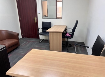 235 m² Serviced office in Dubai, Al Maktoum Road (%[postal_code]) - 5 | MatchOffice.com